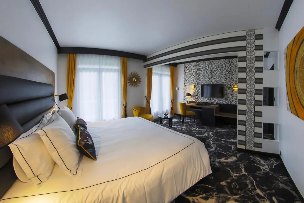 Hôtel du Barry Resort&Spa Sauveterre-de-Comminges Hotel