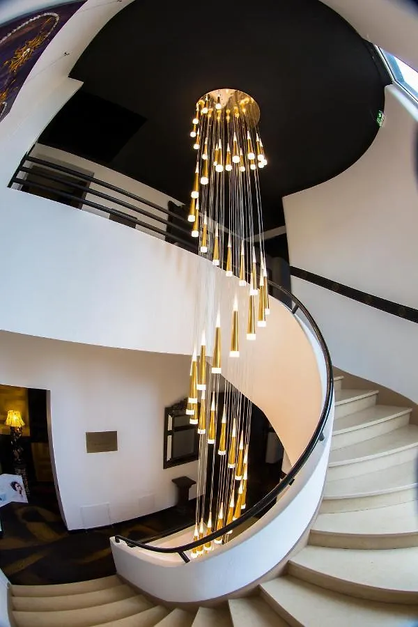 Hotel Du Barry Resort & Spa Sauveterre-de-Comminges 4*,  프랑스